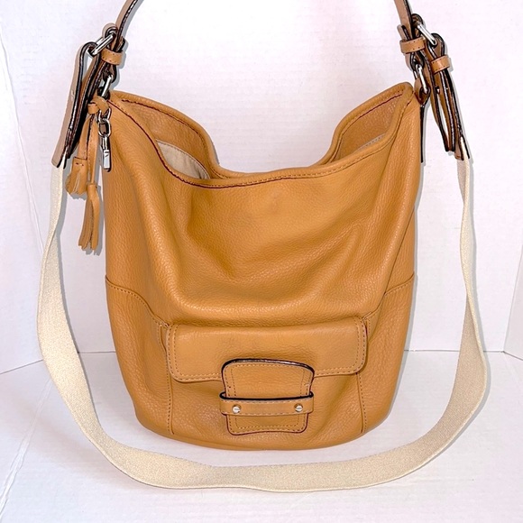 Tommy Hilfiger genuine leather handbag - Picture 4 of 13